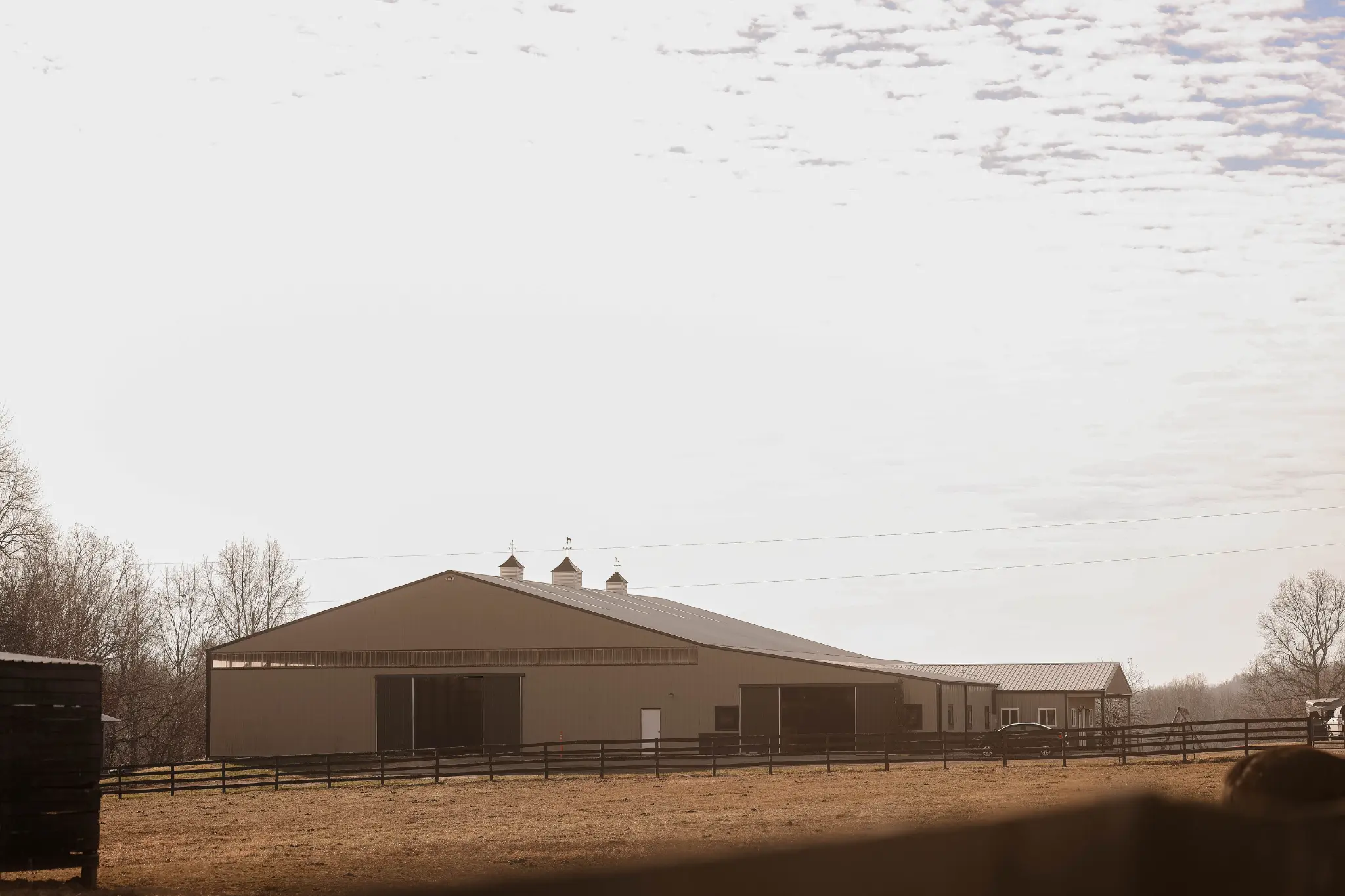 The Lazy 4T Ranch barn, pasture, and fencing in Elizabethtown, Kentucky